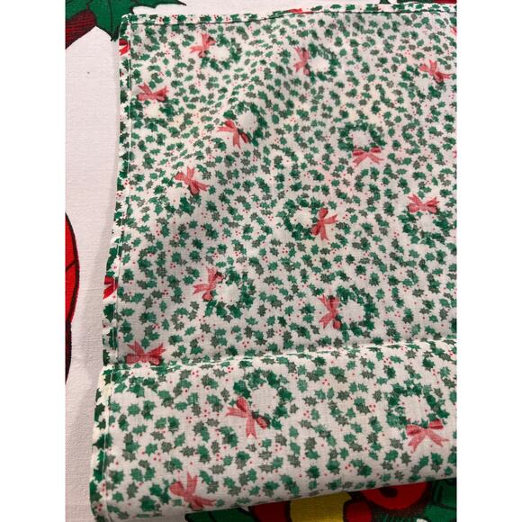 Wreath Vintage Cloth Napkins Set of 4 - Picture 5 of 5